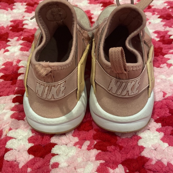 Nike Huarache Run Se (Little Kid) size 12.5c - Picture 9 of 16